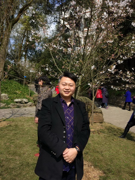 张培炜.jpg 张培炜.jpg